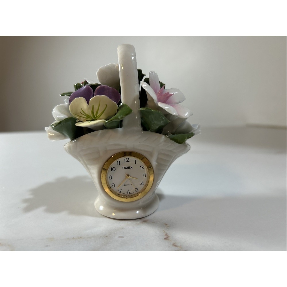 Vintage porcelain ceramic Timex china case flower basket clock Needs‎ A Battery